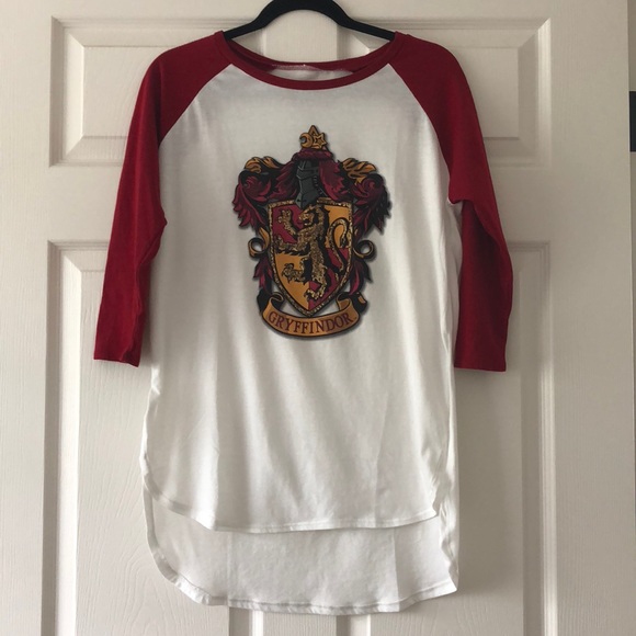 Wizarding World of Harry Potter Tops - Gryffindor Shirt Wizarding World of Harry Potter